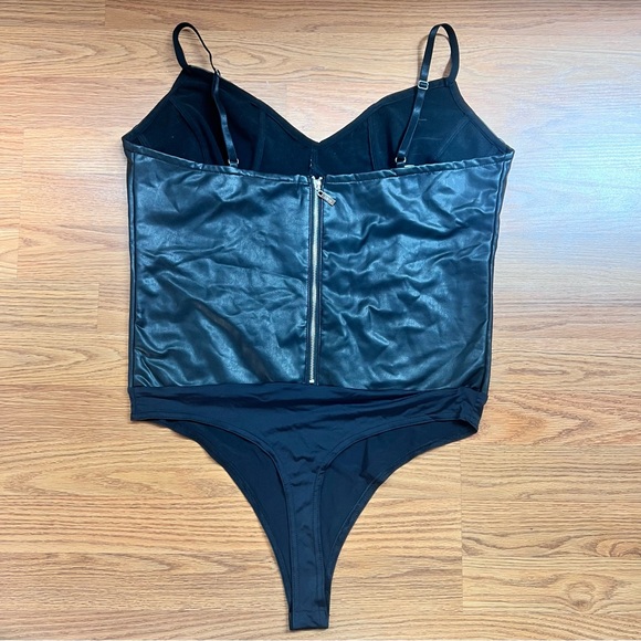 Guess Faux Leather Black Bodysuit Size XL - Picture 5 of 8